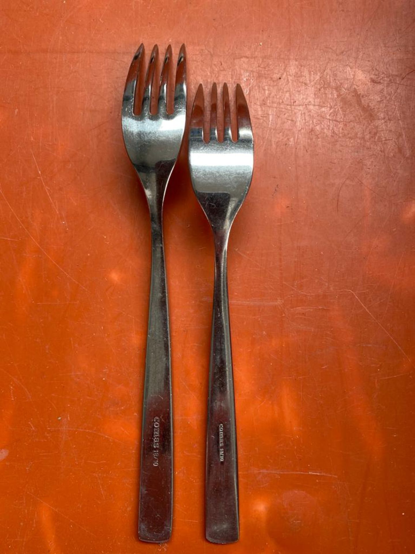 100 x European made, Comas, Barcelona range, 18/10 Stainless steel, Large fork and Small Fork - Image 2 of 2