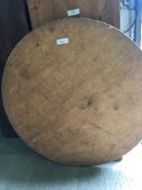 1 x 5ft Round Table - Folding Legs Collection From Grantham NG32 2AG on 19th and 20th May 10am