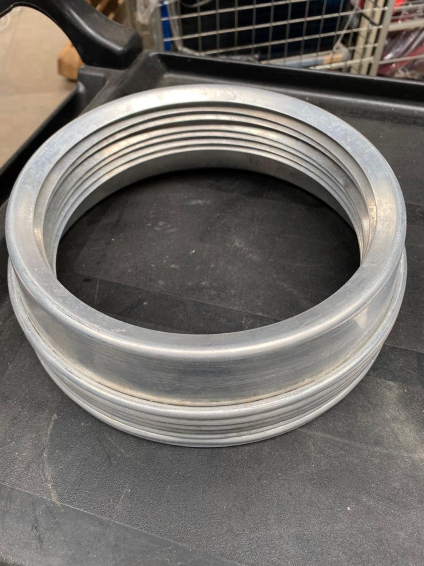 80 x aluminium 10inch plate rings Collection From Waltham Abbey - EN9 1FE on 19th and 20th May 9am - Image 2 of 2