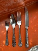 Kings Cutlery Set, Stainless Steel, 100 x pastry forks, small knife, small fork and dessert spoon