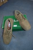 Clarkes Size: 10 Gents Khaki Shoes