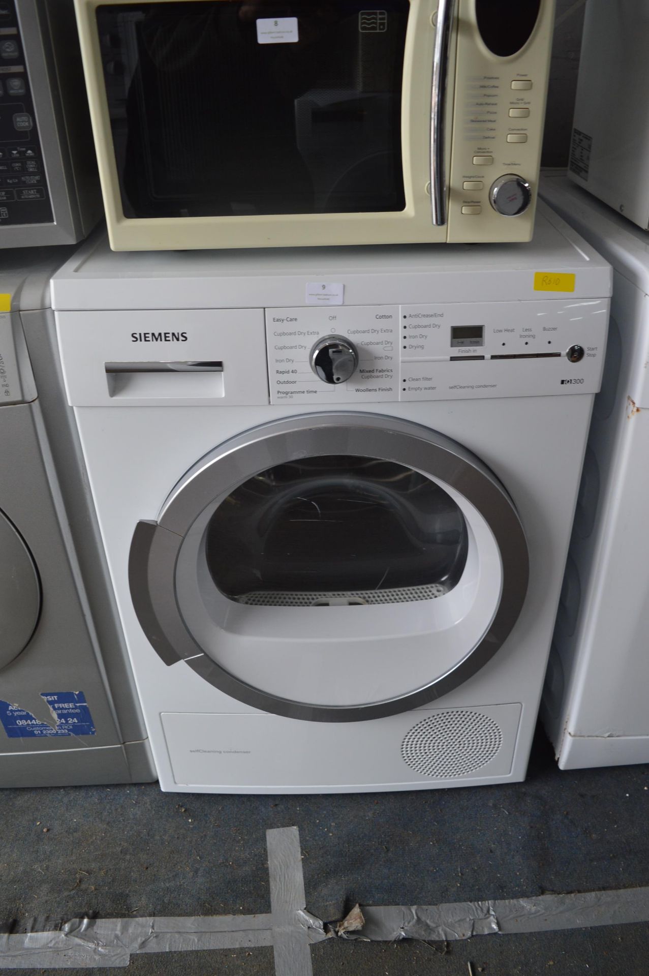 Siemens IQ300 Condenser Dryer