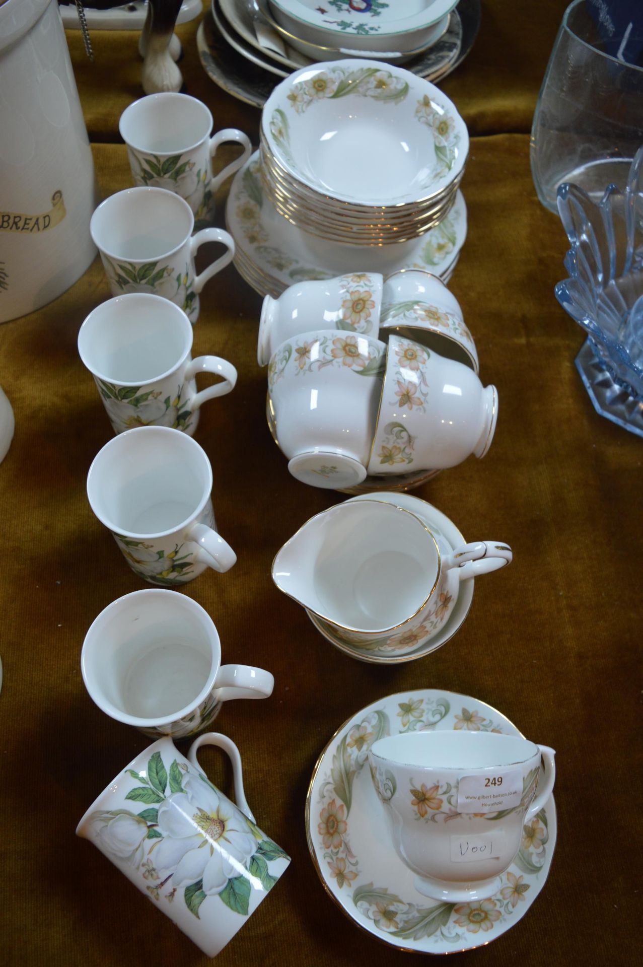 Duchess China Part Tea Set 30pcs