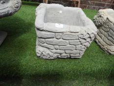 *Square Garden Planter with Wall & Ivy Design