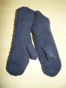 *Women's High Loft Knit Mittens in Midnight Blue S