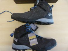 *Cascade Hike LT Texapore Mid Boots in Phantom Gre