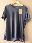 *Tech T-Shirt in Dark Indigo Size: XXL