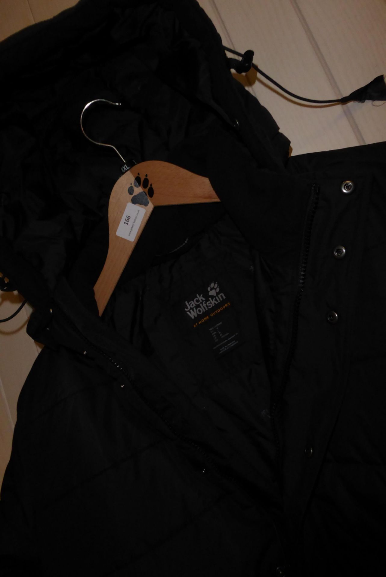 * men's medium black puffer jacket - returns - Image 2 of 3