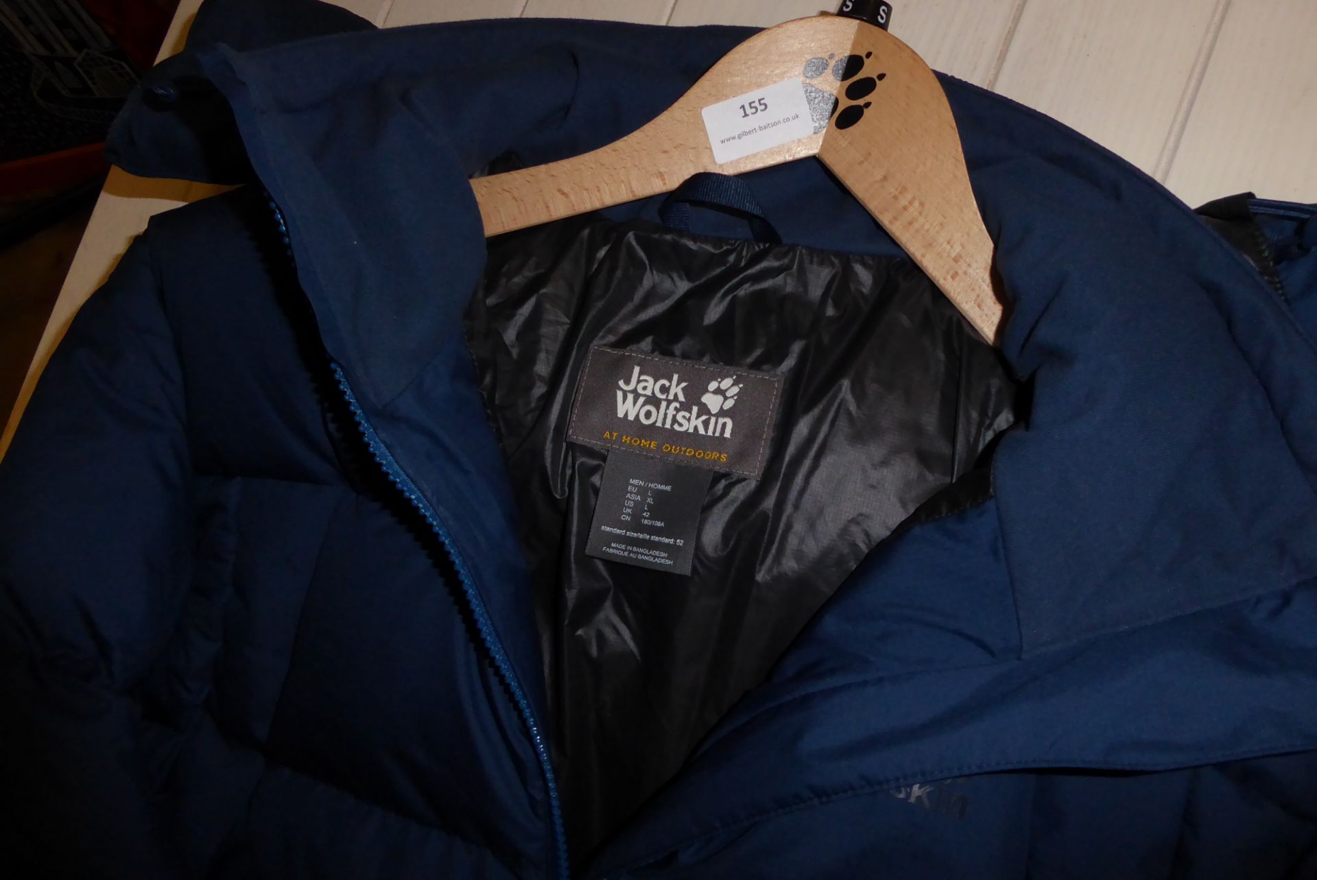 * men's large puffer jacket - returns - Image 2 of 2