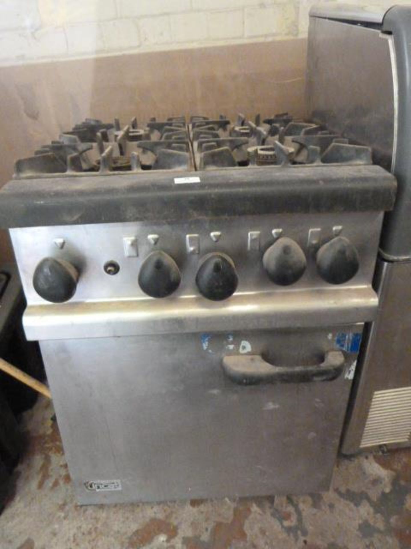 Lincat Oven with Four Ring Gas Hob