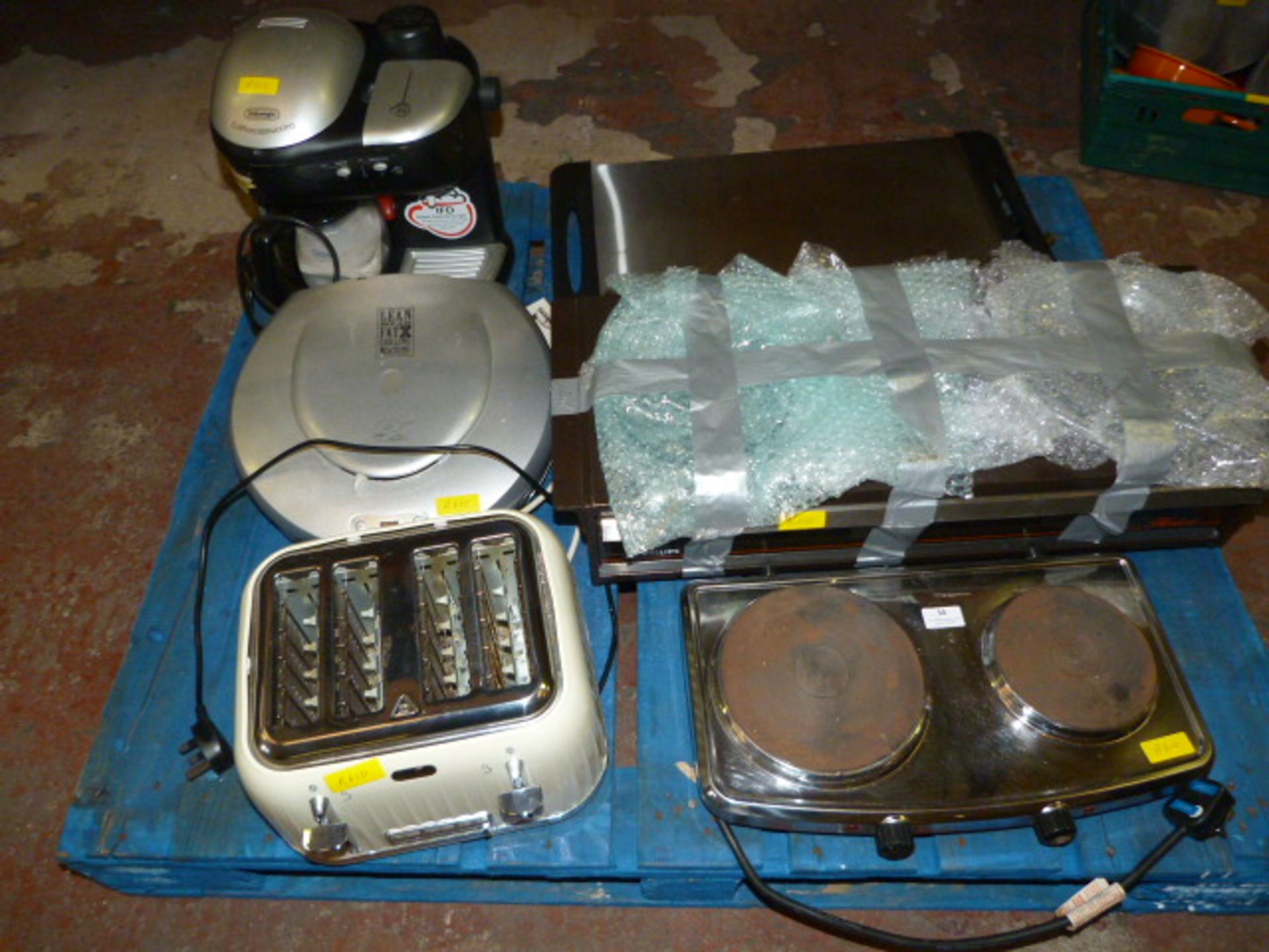 Job Lot Including Hot Plates, Toaster, Grilling Machine, and Coffee Maker