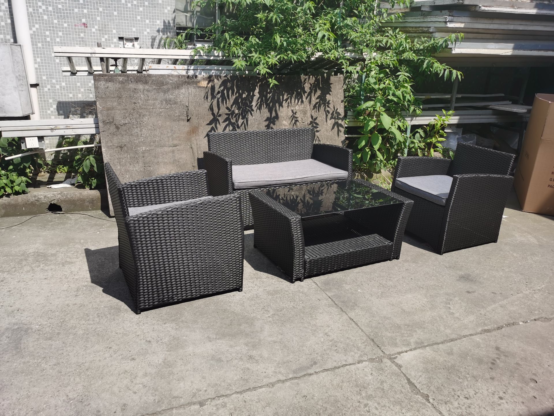 * 1 xBrand New - In Cardboard Boxes - Garden Rattan Furntiure Set. Black Wick with Grey Cushions. - Image 3 of 3