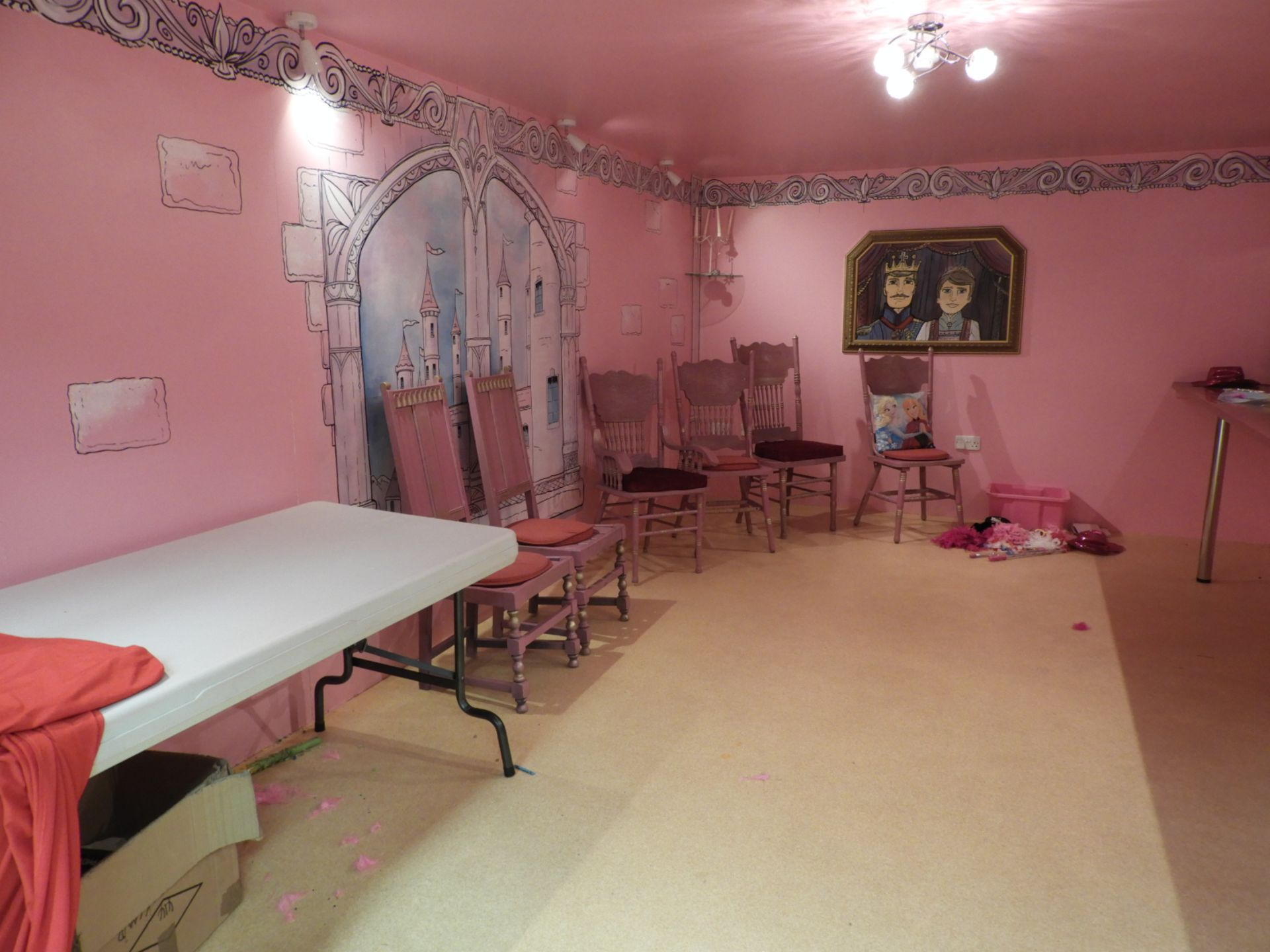 *The Contents of the Princess Party Room - Image 4 of 4