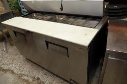 * True 2 door pizza prep chiller with gastro pots 1530 x 760 x 1100