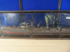 Scale Model of WW1 Gunship in Glass Case (Wear & Damage to Wooden Frame) - Case Measures 117x20x36cm