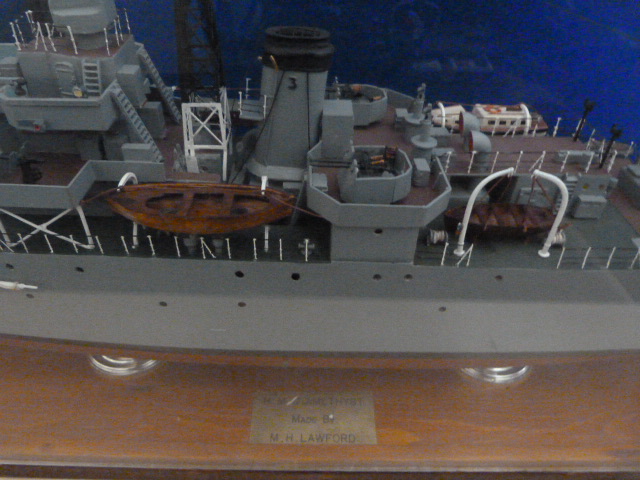 Scale Model of HMS Amethyst - Case Measures 98 x 18 x 45.5cm Approx - Image 3 of 5