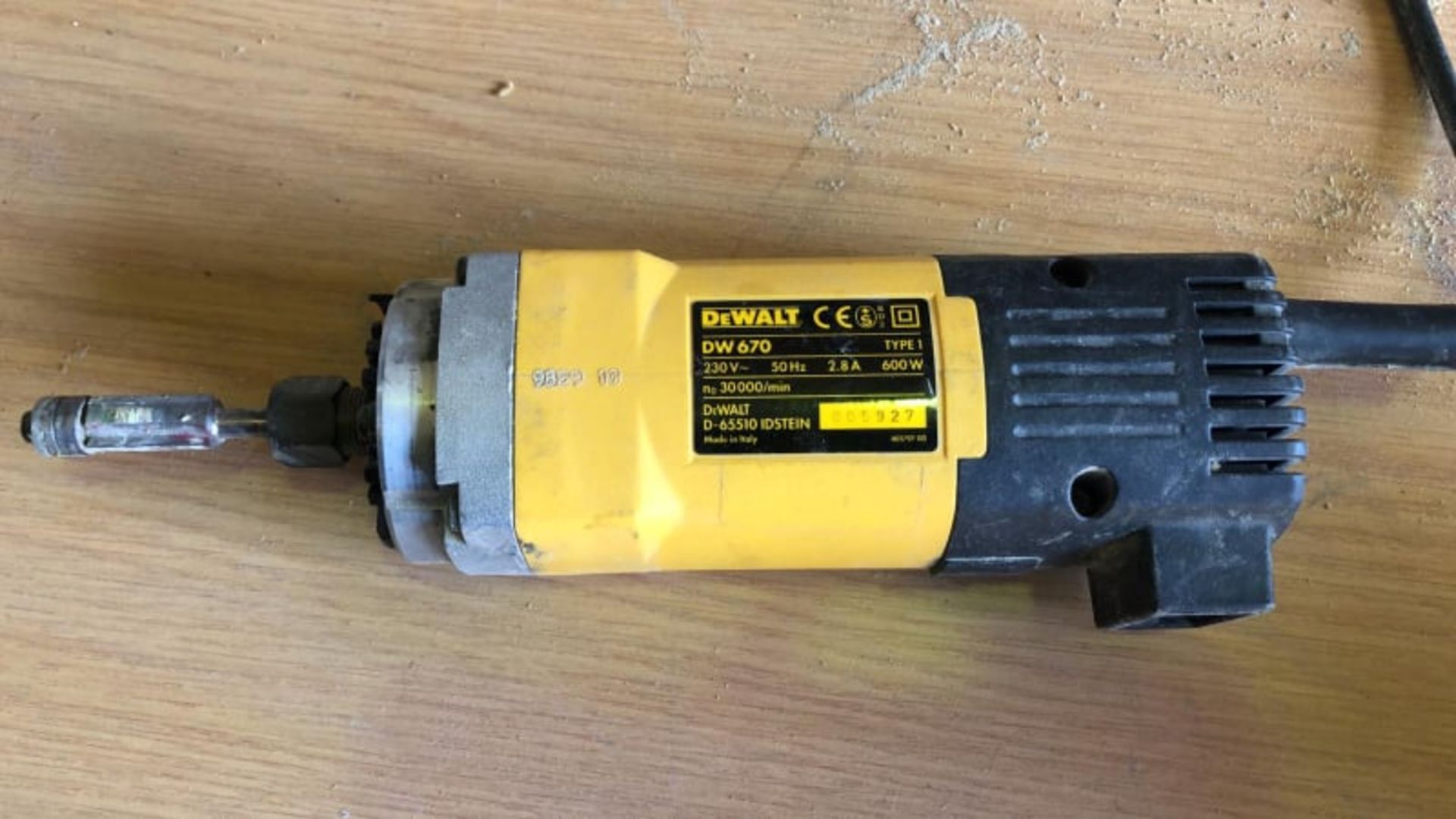 * DEWALT DW670 Laminate Trimmer 240v Working Order