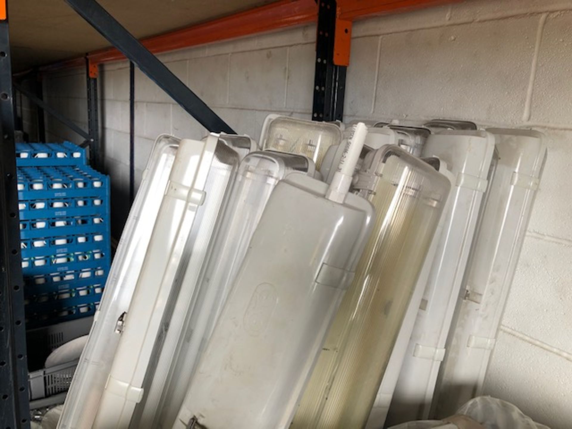 * 22x fluorescent light fittings and tubes - Image 2 of 2