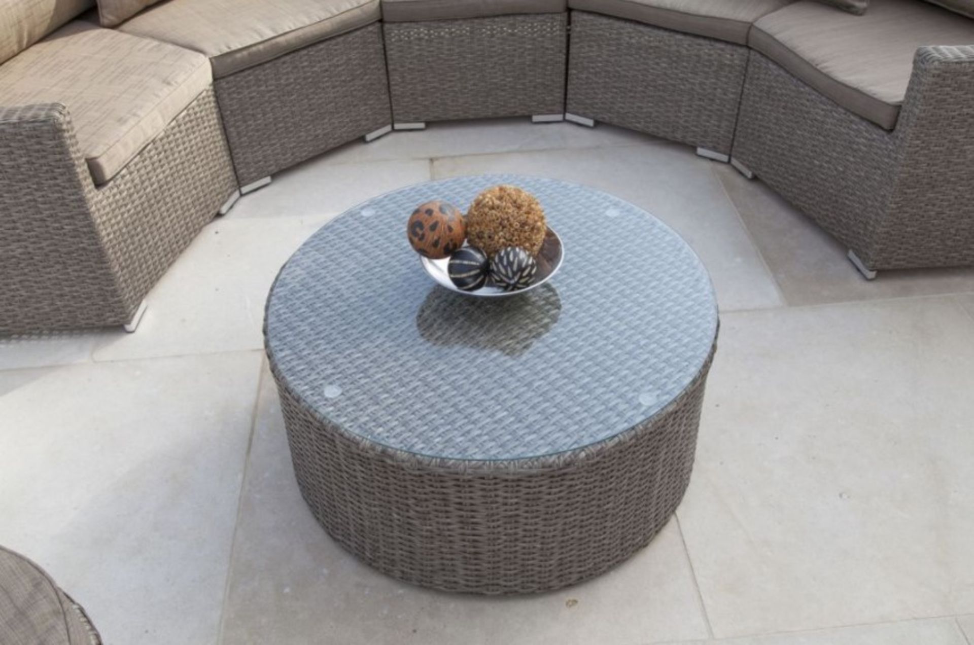 * The Mexico Curved Ratten Garden Sofa Set - Image 3 of 3