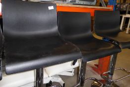 * 3 x gas lift beautician chairs - black with chrome base