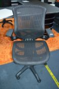 *Black Mesh Office Chair