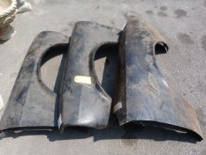 Pair of RS2000 Mk1 Front Wings plus One Standard Offside Wing