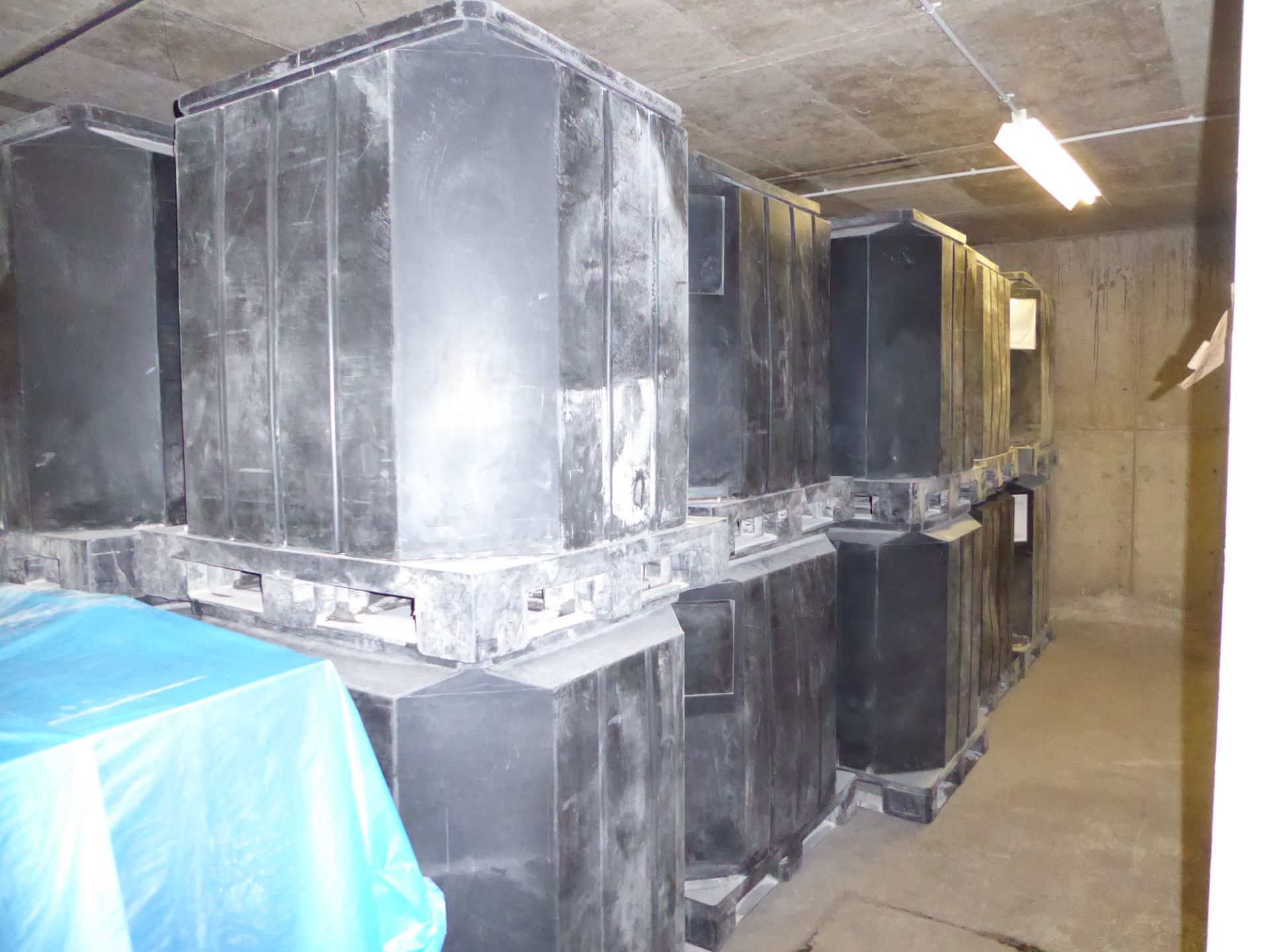 * 10 x Industrial IBC type heavy duty black plastic containers. Have been used to store granulated - Image 6 of 9