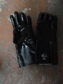 12 Pairs of Edmont Black Rubber Gauntlet Gloves