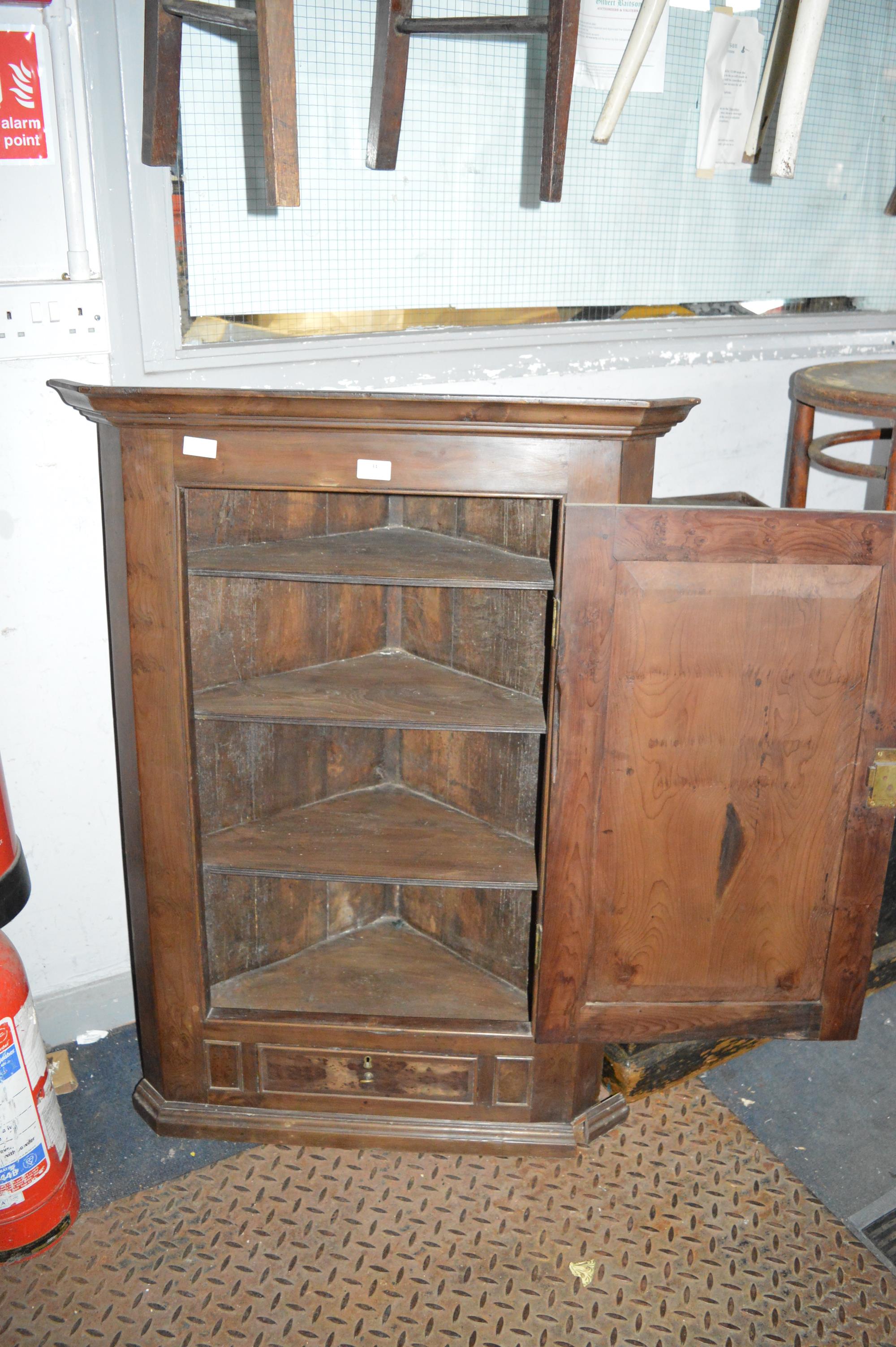 Georgian Mahogany Corner Cupboard - Image 2 of 2