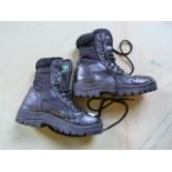 Pair of Black Grafters Thinsulate Assault Boots Size: 3