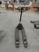 *550x1000 Pallet Truck