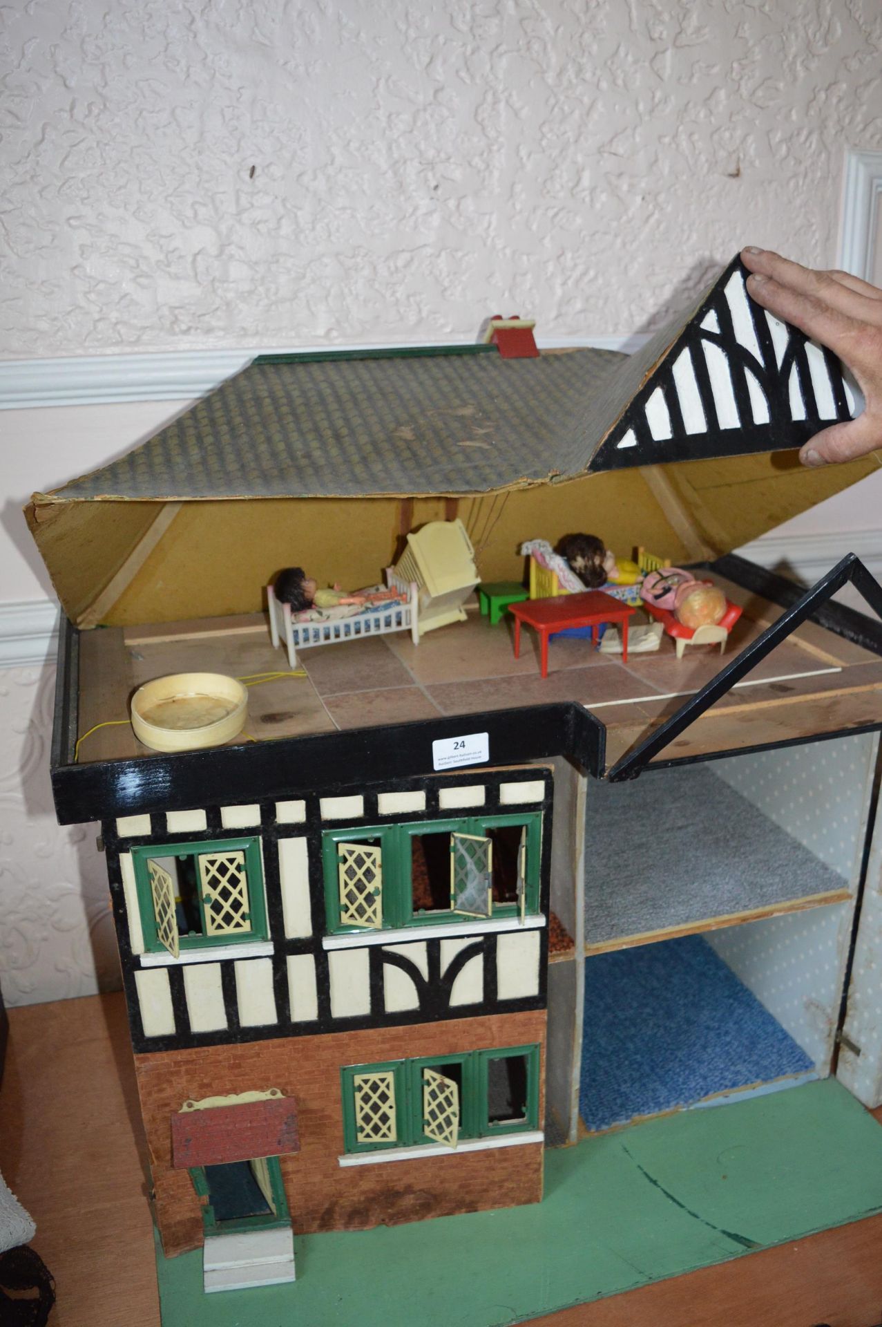 Vintage Dollhouse - Image 3 of 3