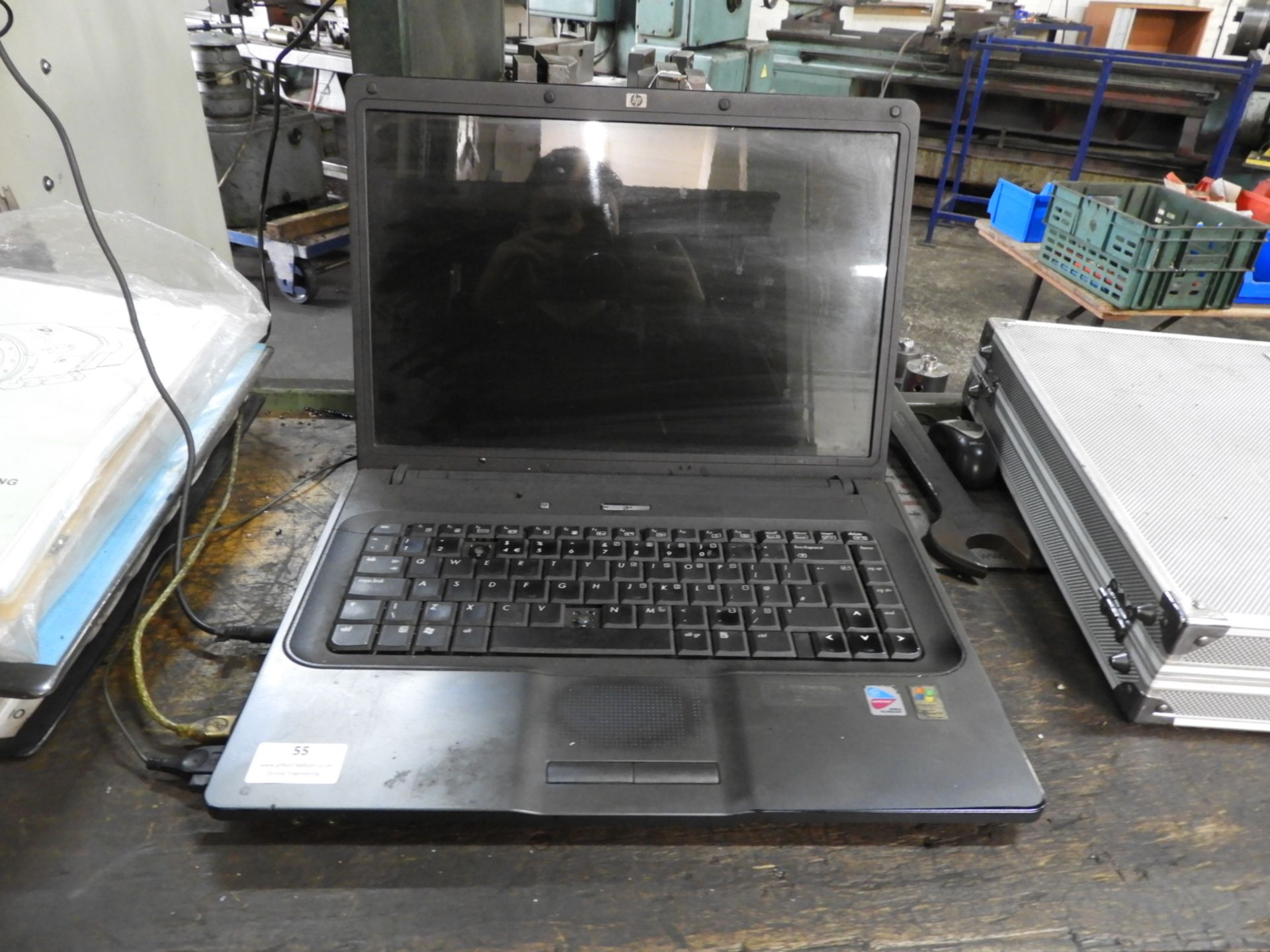 *HP 510 Laptop Computer with Windows XP OS