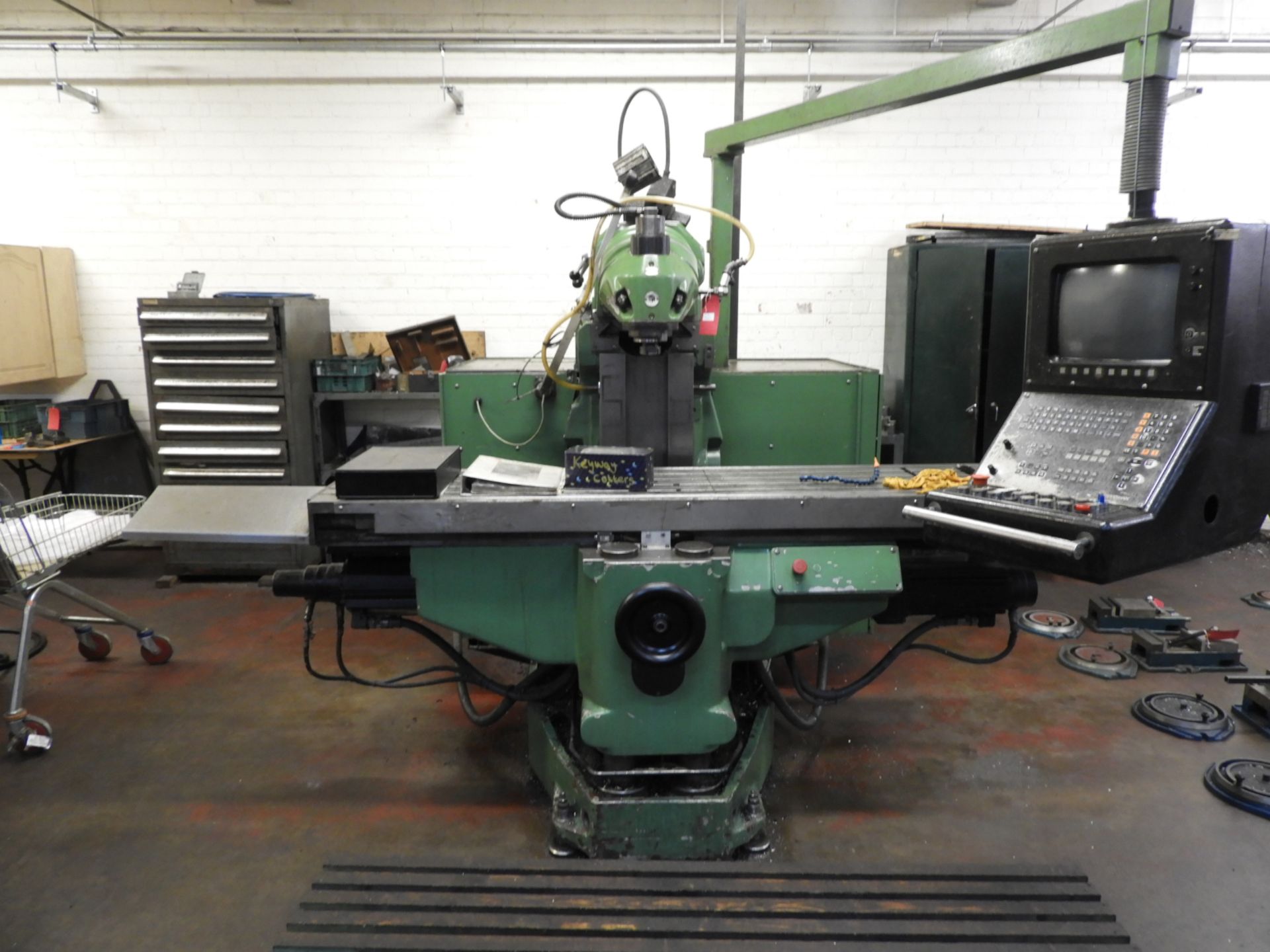 *Huron CNC Knee Type Super Universal Milling Machine