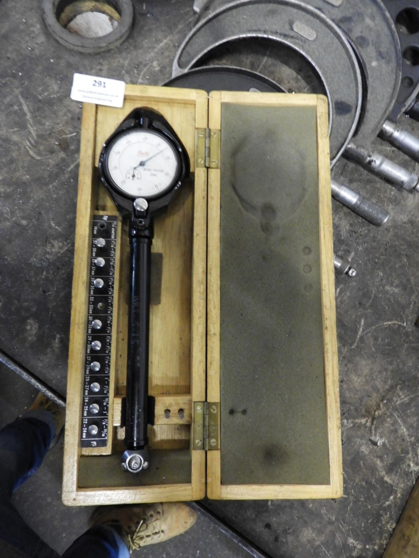 *Batty Bore Gauge