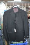 Authentic Gents Dinner Suit Size: 44 Chest, 36 Wai