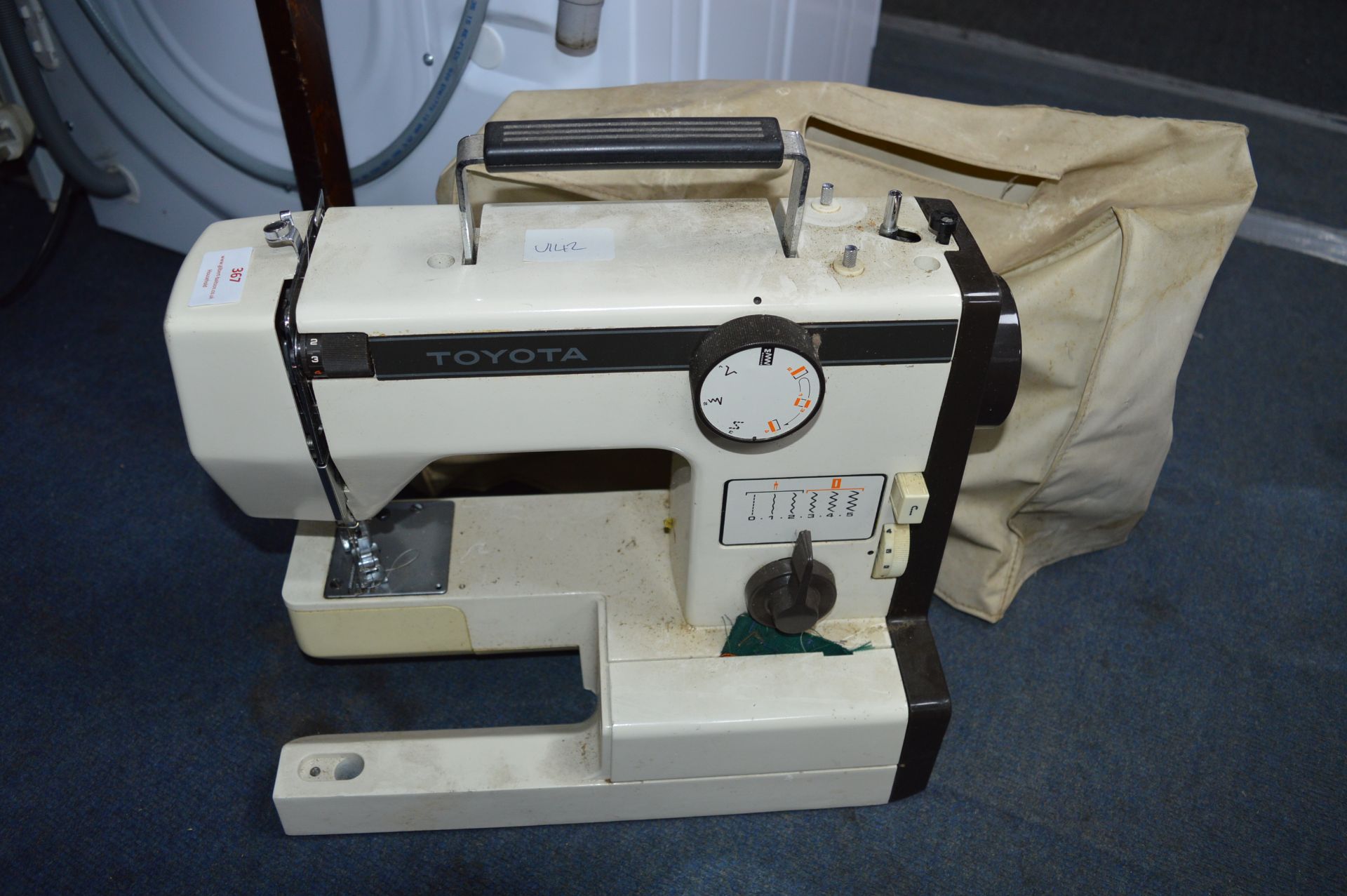 Toyota Electric Sewing Machine