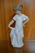 Nao Figurine 525 - Girl in a White Dress