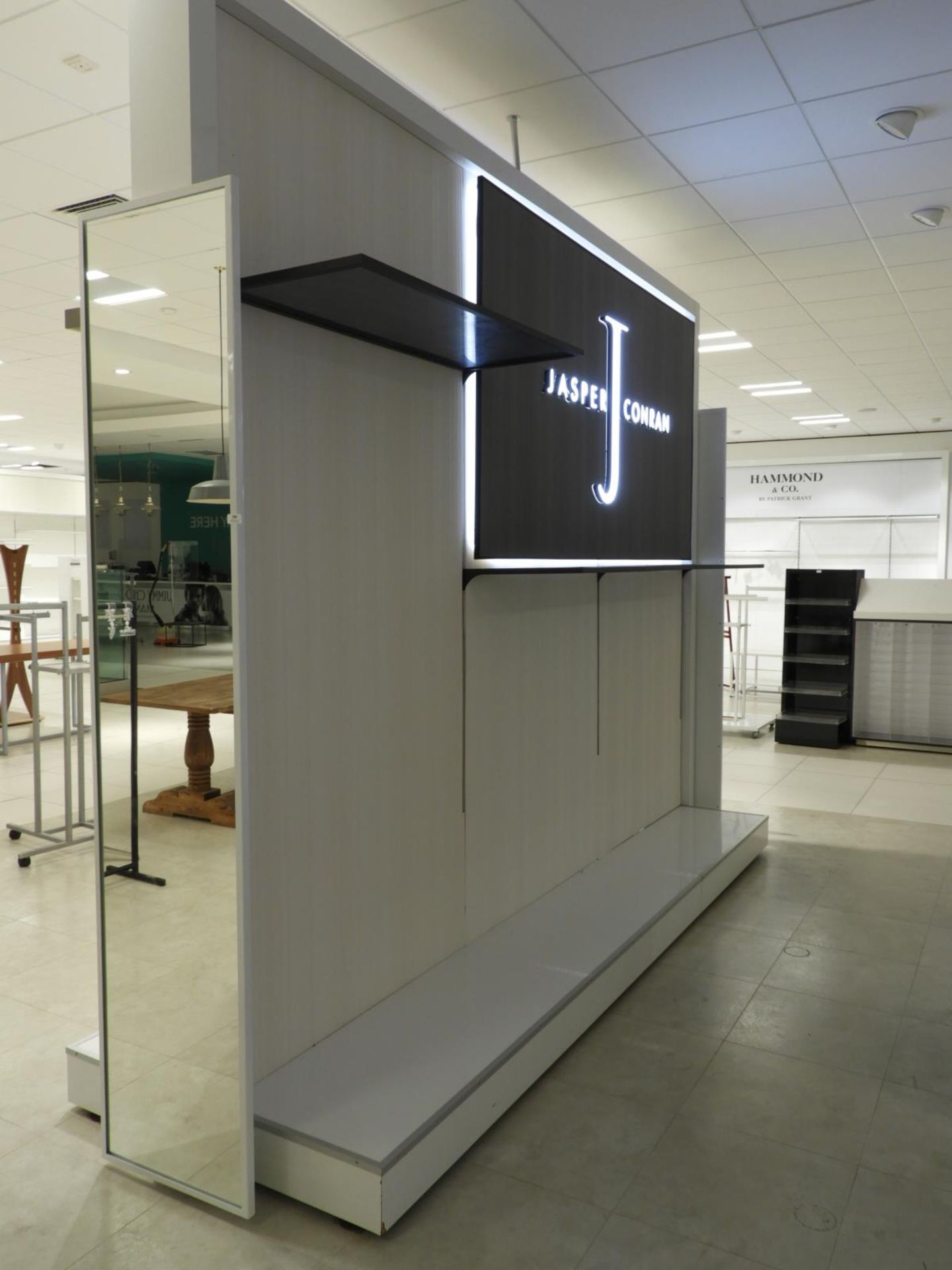 *Freestanding Double Sided Display Unit with Illum