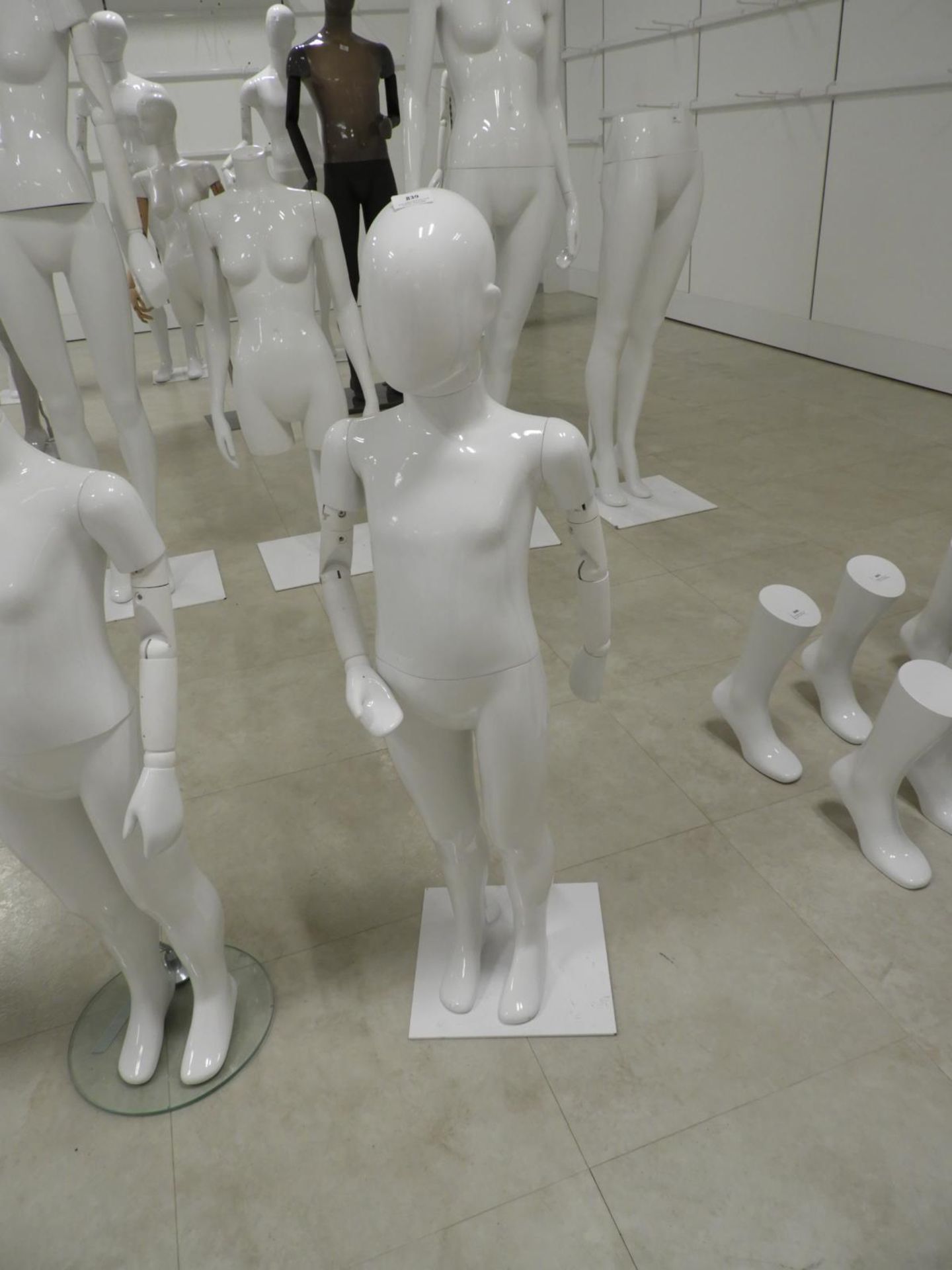 *Child Mannequin with Articulated Arms