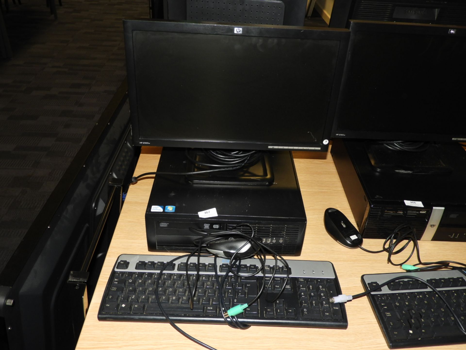 *HP Desktop Computer with Monitor, Keyboard and Mouse