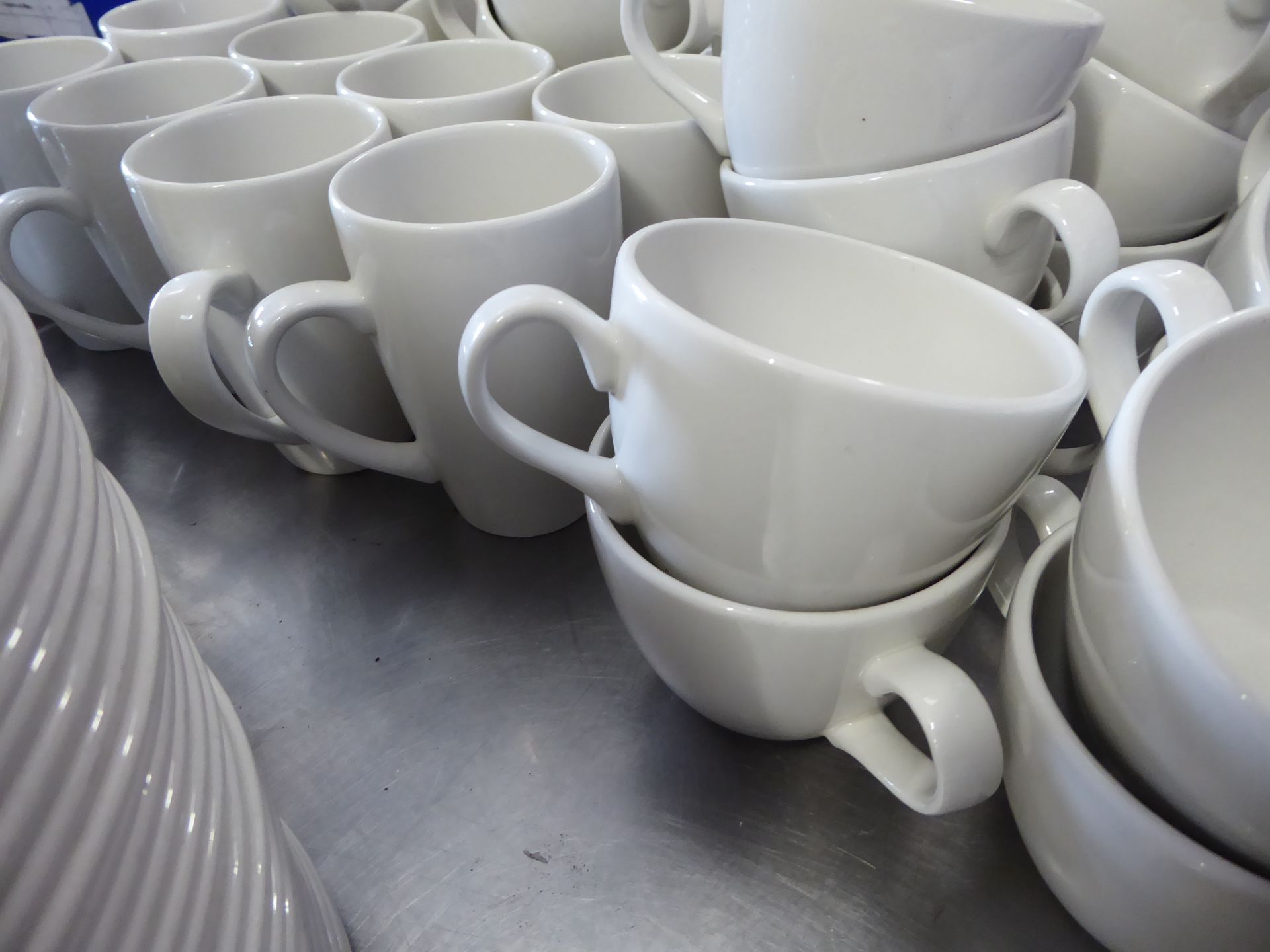 * white mugs and cups approximately 30 pieces - Image 2 of 2
