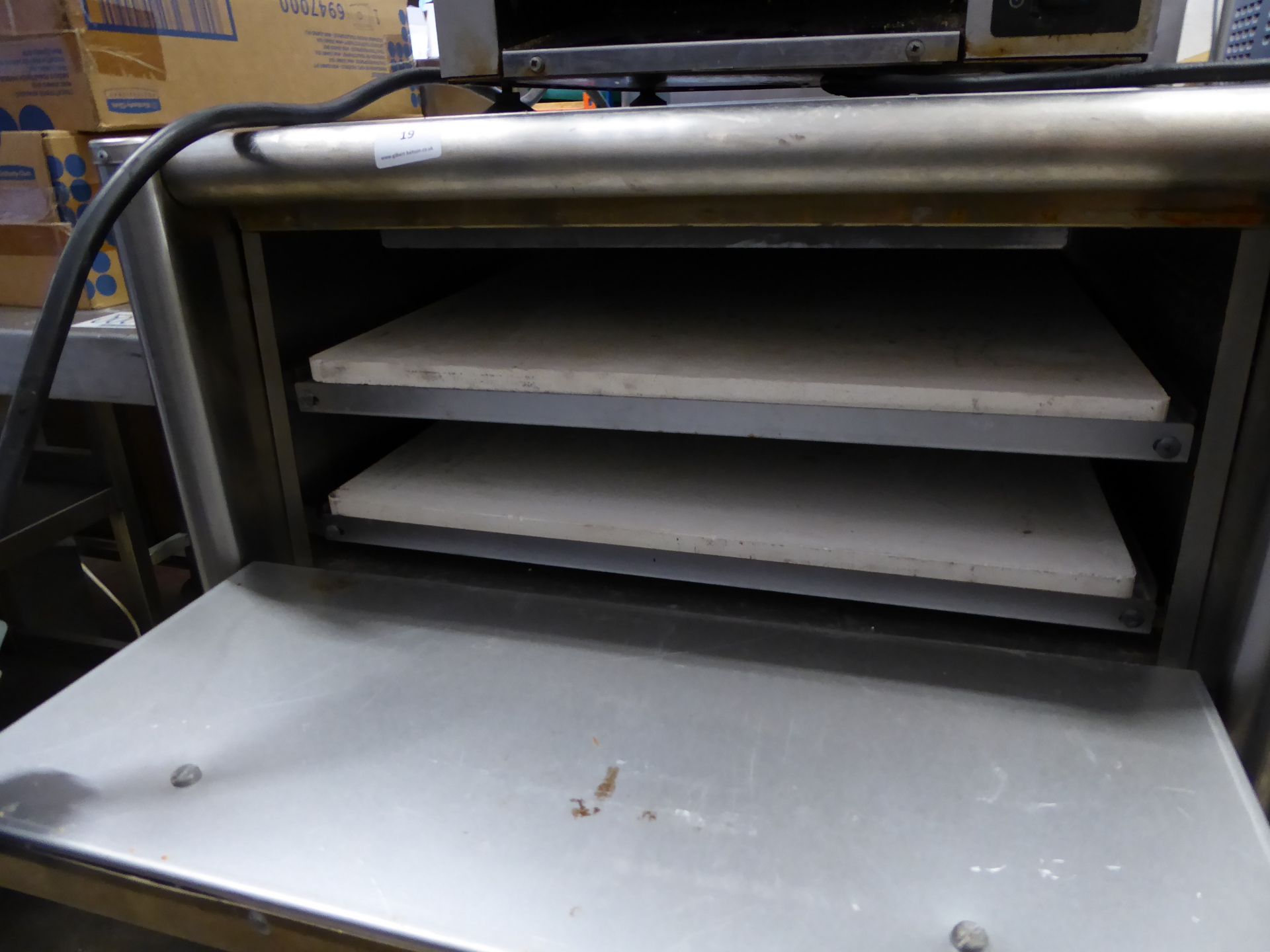 * grindmaster Cecilware 2 shelf pizza oven size 520 x 520 single phase electric - Image 2 of 3