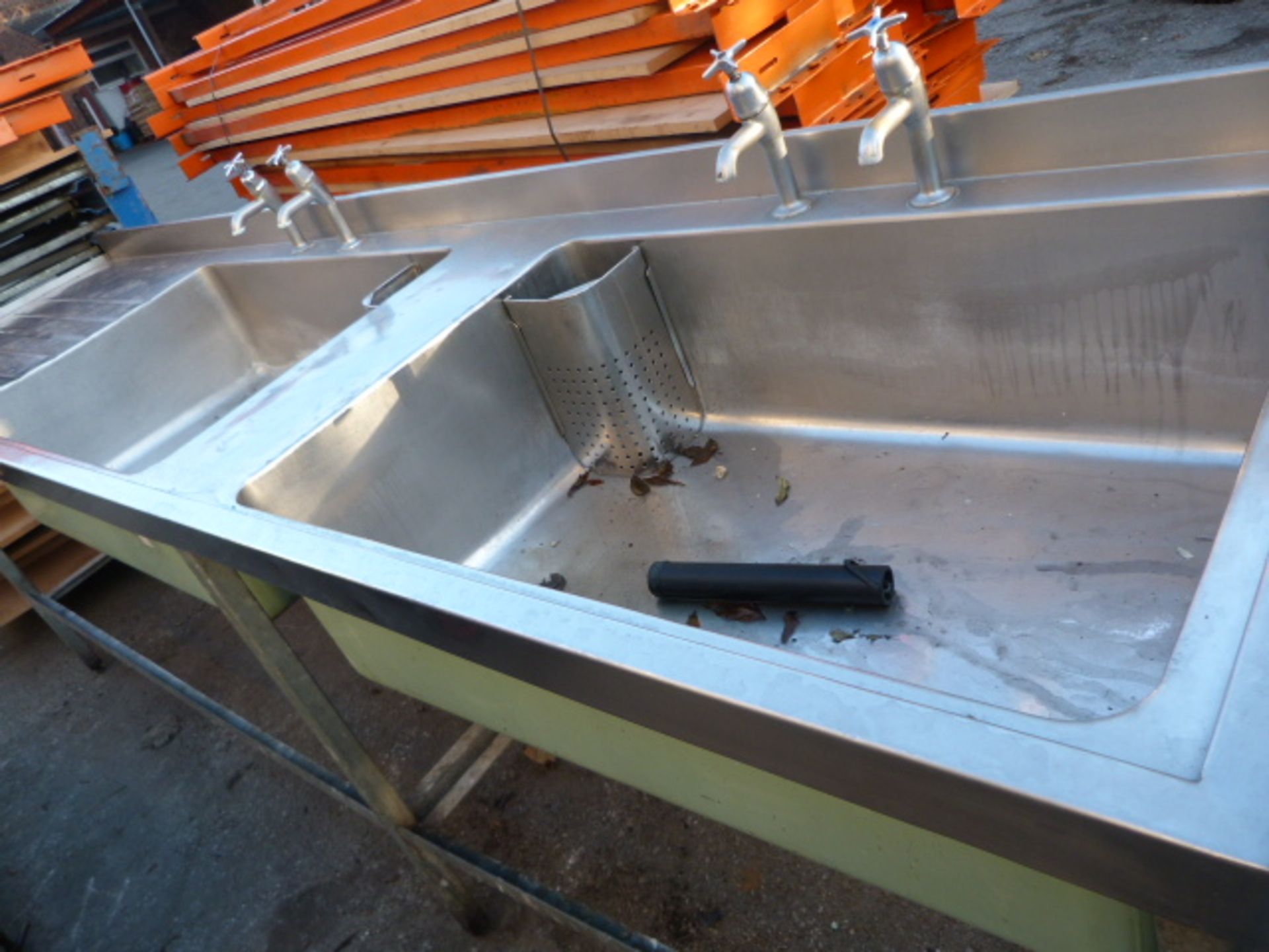 *Large Double Sink ~284x76cm