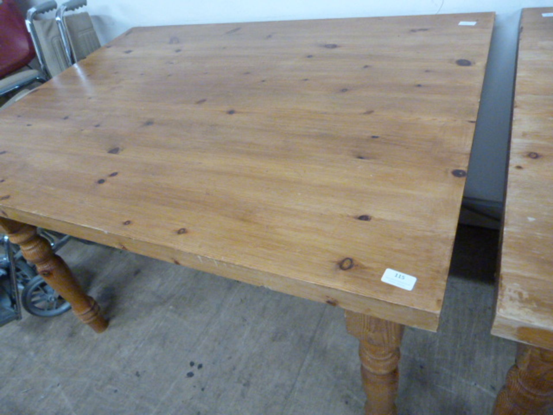 Pine Dining Table 122.5x92x77cm