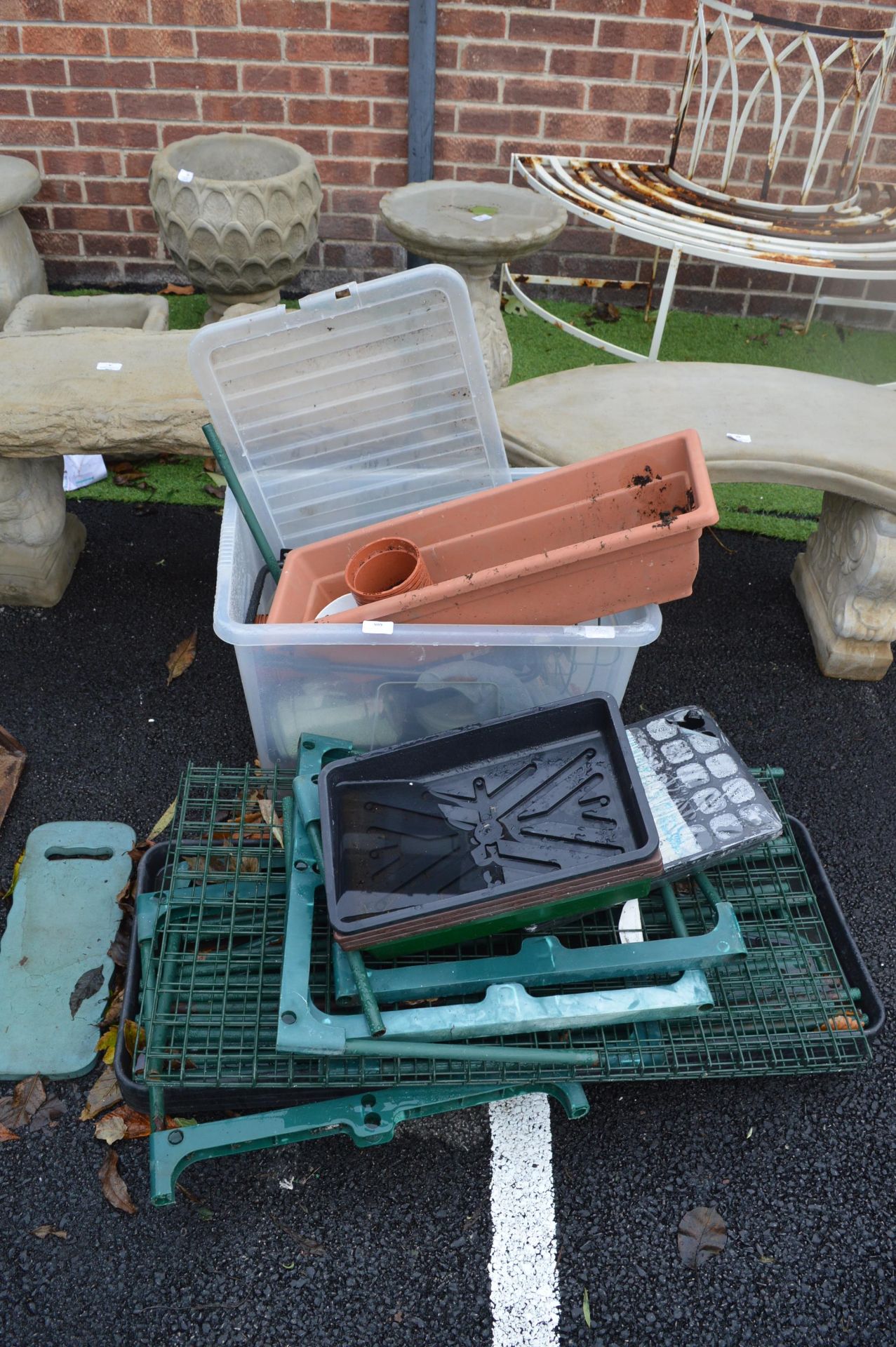 Quantity of Seed Trays, Plant Pots, Metal Garden S