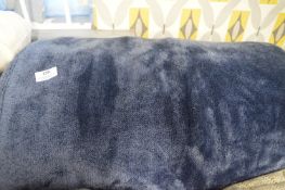 *Queen Size Luxury Blue Throw