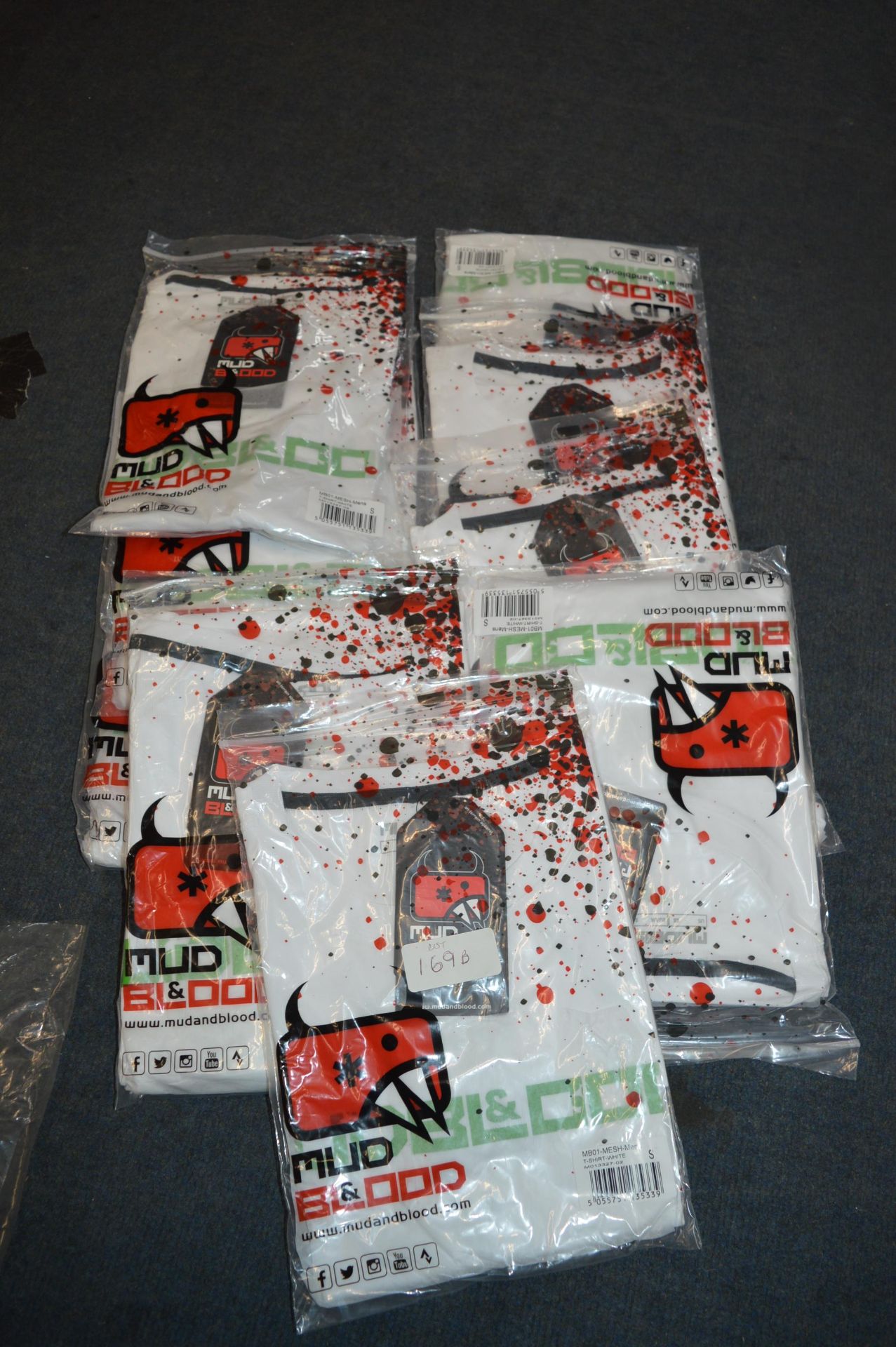 *9 Mud & Blood Mesh T-Shirts Size Small