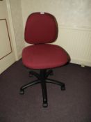 *Gas Lift Operators Chair (red)