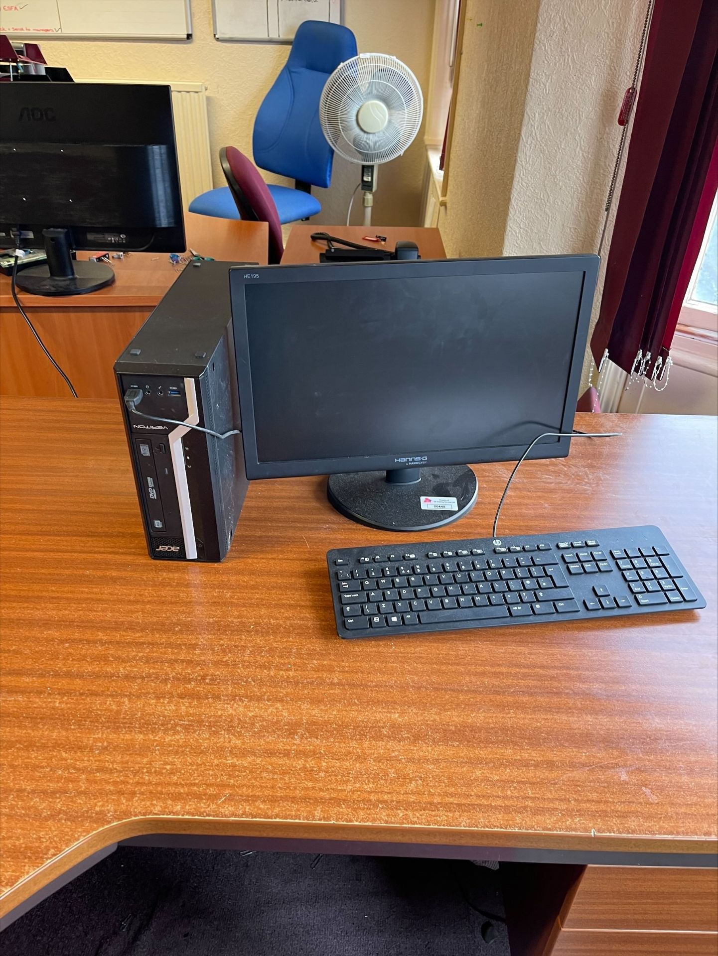 *Acer Desktop PC with Hannsg Monitor, Keyboard and Mouse